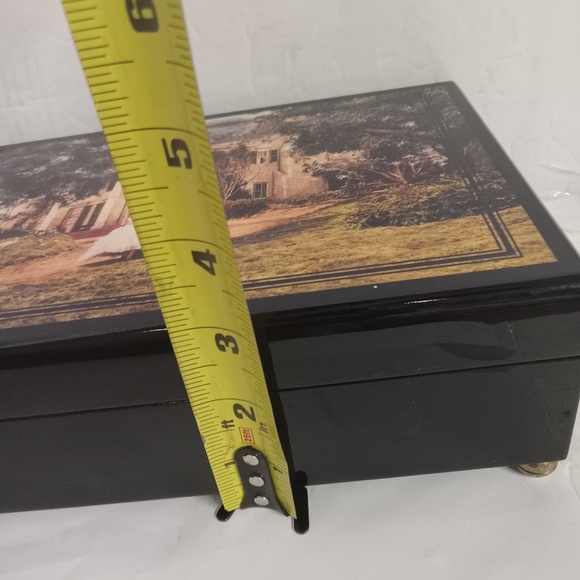 Vintage Wooden Lacquer Musical Jewelry Box  Tara Scarlett Turner Entertainment - Picture 9 of 10